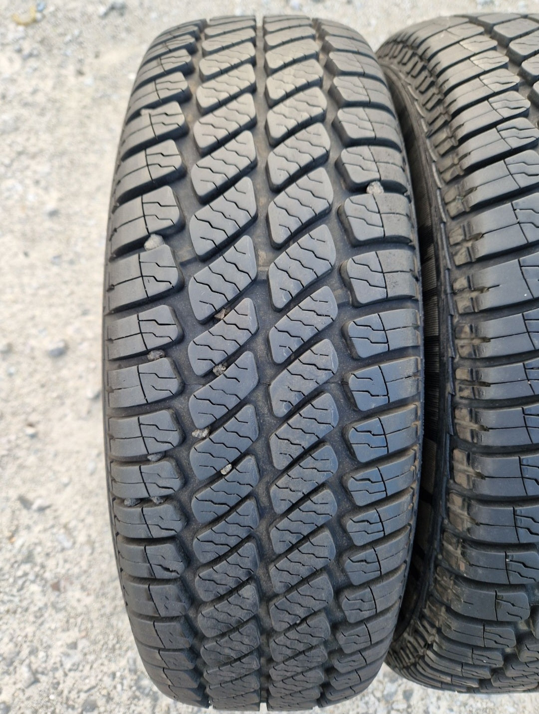 Opony wielosezonowe Dębica Navigator /2  185/70r14 (88T)