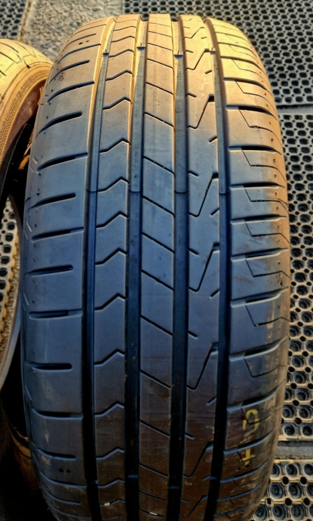 Opony letnie Hankook Ventus Prime 3X  215/65r17 (99V)