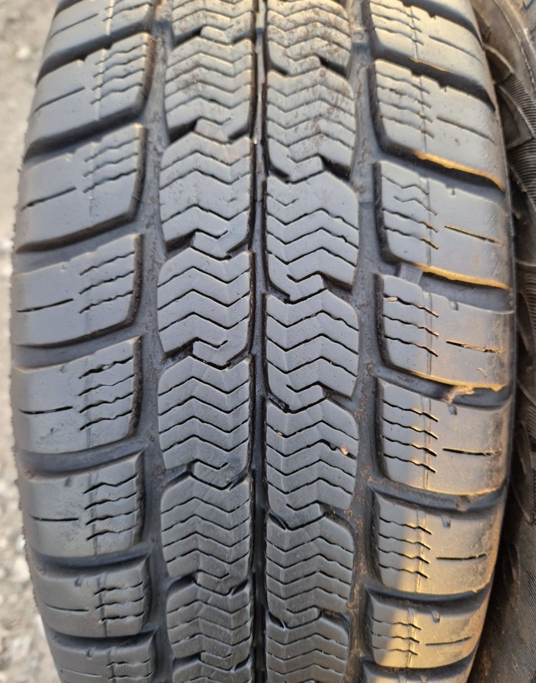Opony wielosezonowe Matador MP61 Adhessa Evo  175/70r13 (82T)