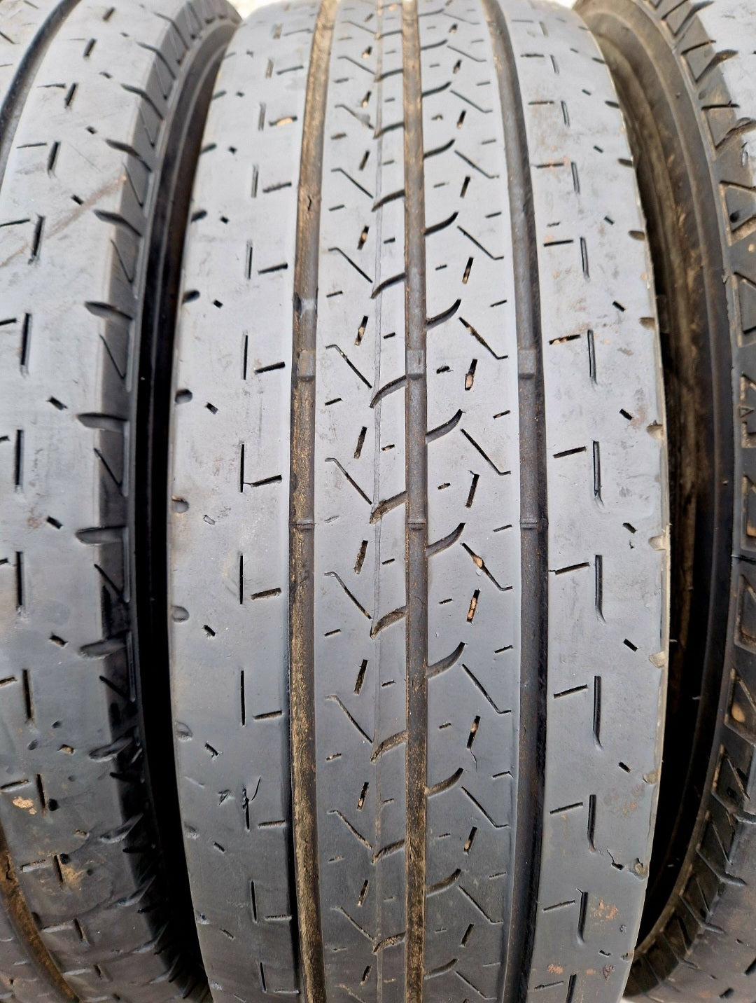 Opony letnie Bridgestone Duravis R660 195/75r16C