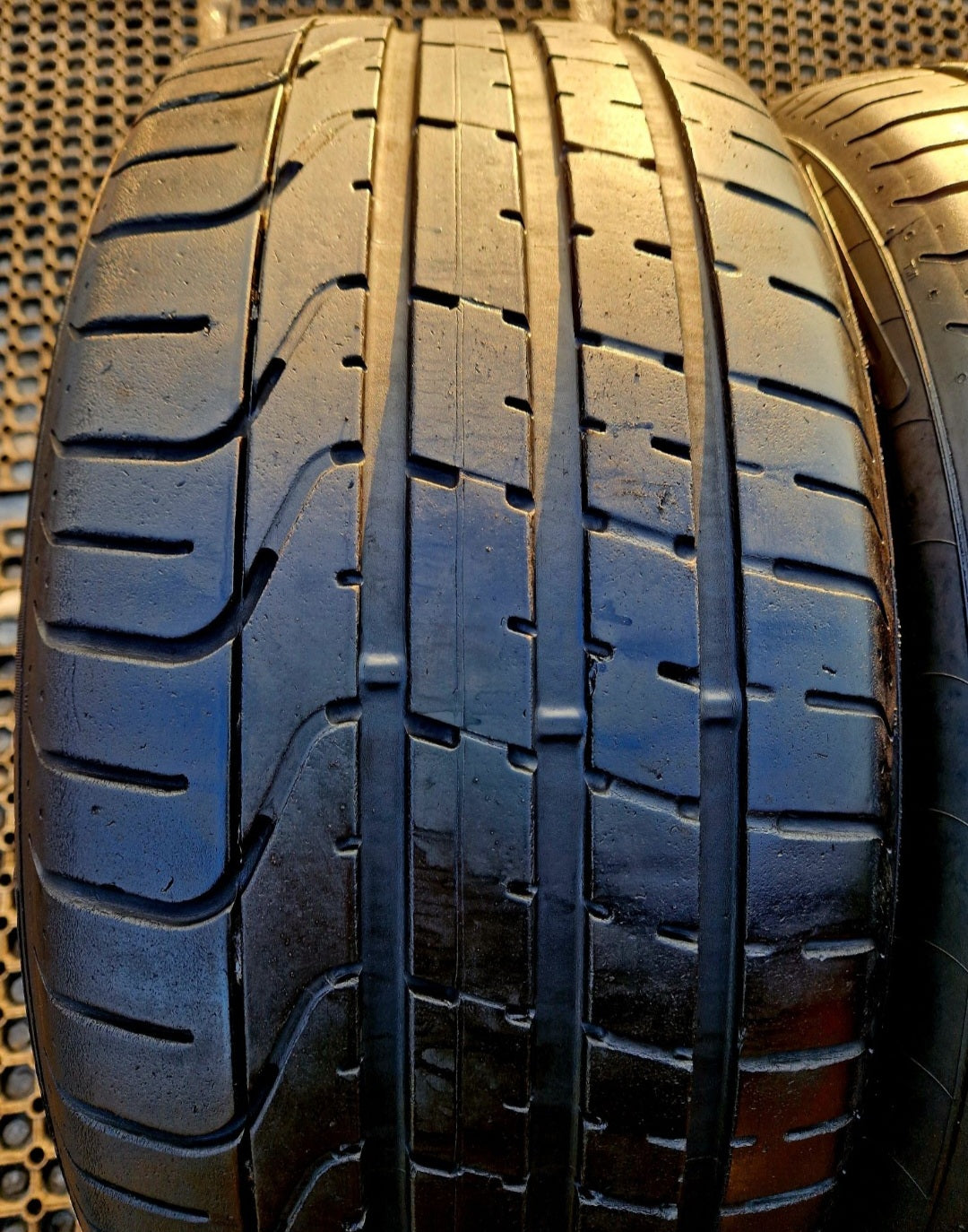 Opony letnie Pirelli P Zero 255/40r19 (100Y) XL/AO