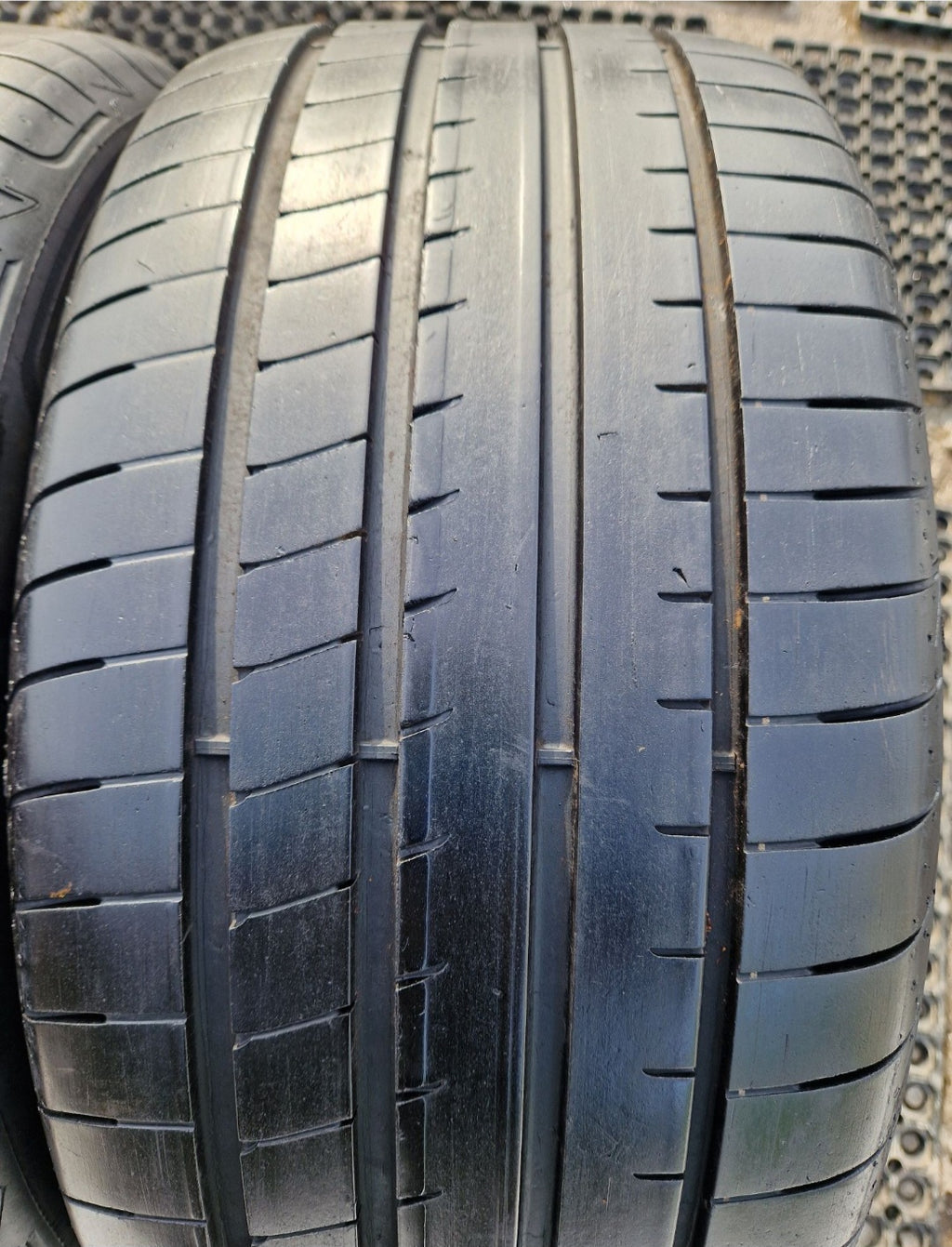 Opony letnie Goodyear Eagle F1 Asymmetric 3 255/40r18 (95Y)XL/RunFlat