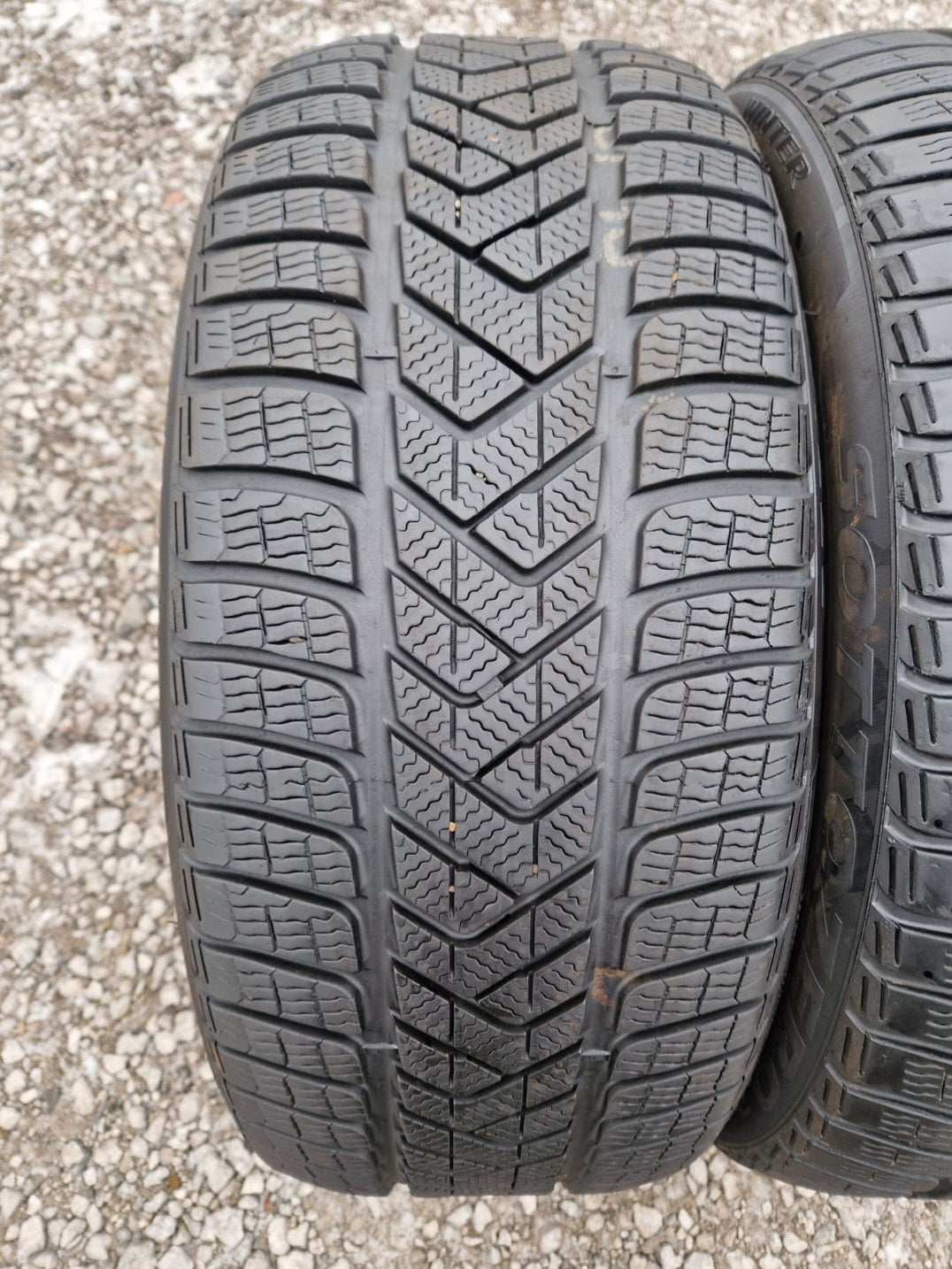 Opony zimowe Pirelli Sottozero Winter 255/40r20 (101V) XL/MO