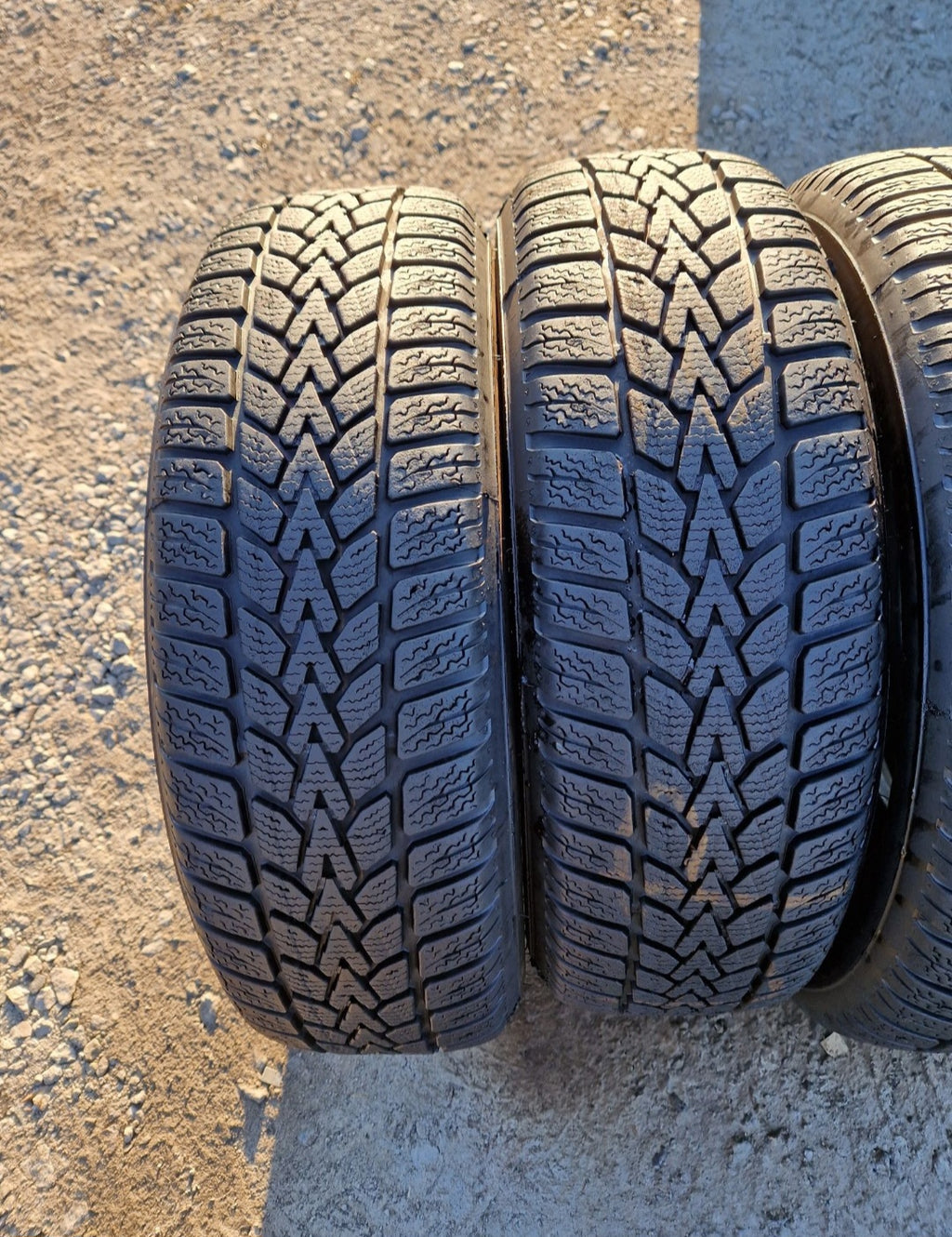 Opony zimowe Dunlop Response 2  175/65r15 (84T)