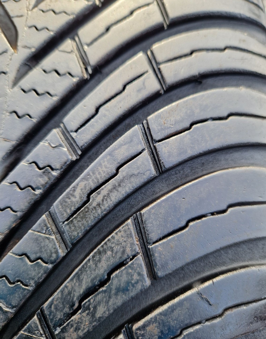 Opona Wielosezonowa Vredestein QuaTrac 215/65r16 (102V)XL