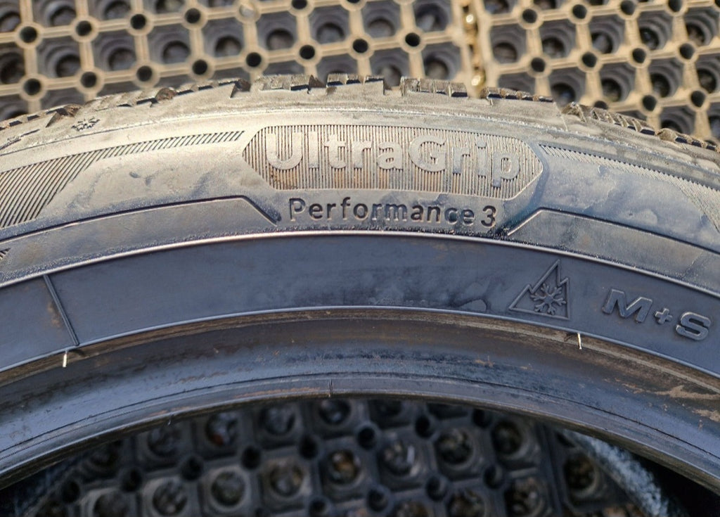 Opona zimowa Goodyear UltraGrip Performance 3  225/50r18(99V)XL