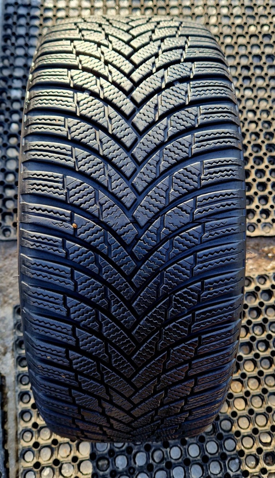 Opona zimowa Firestone WinterHawk 4  225/45r17 (91H)