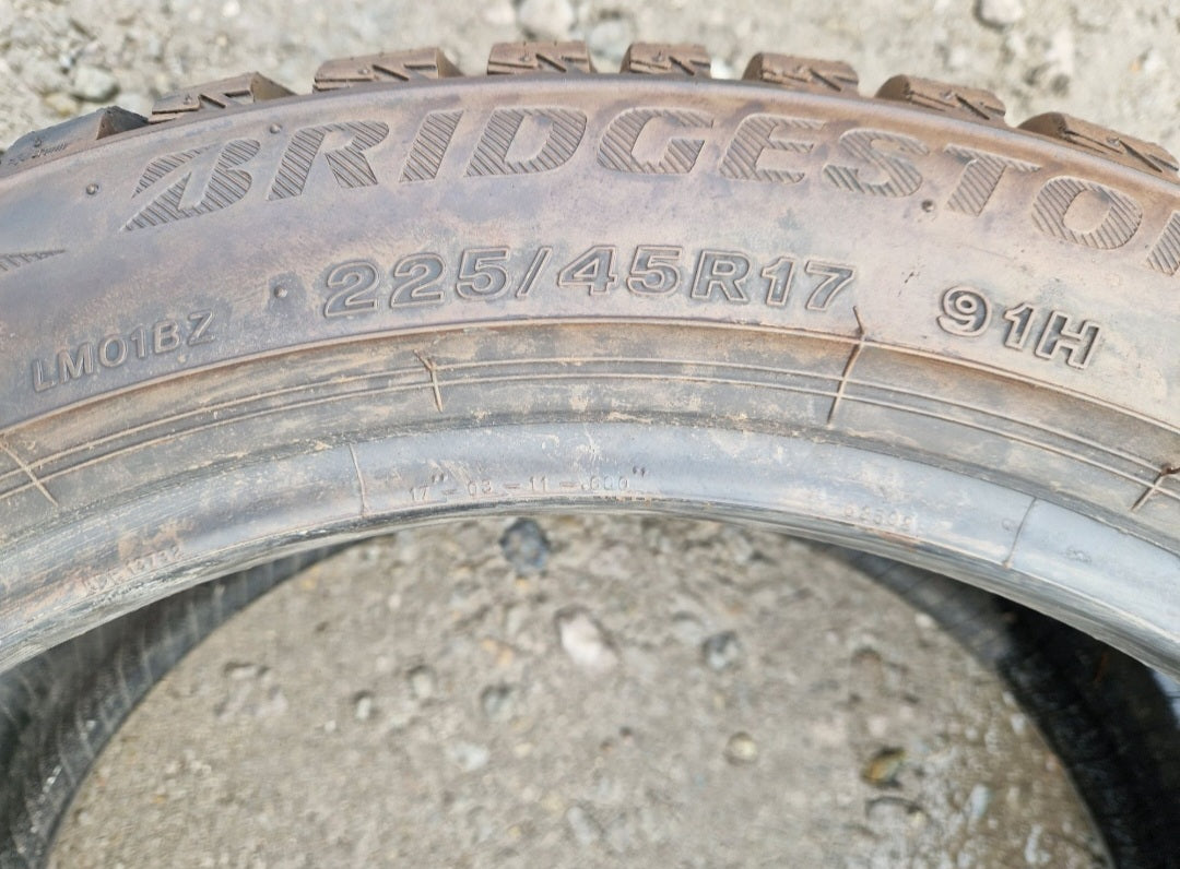Opona zimowa Bridgestone Blizzak LM 001 225/45r17(91H)