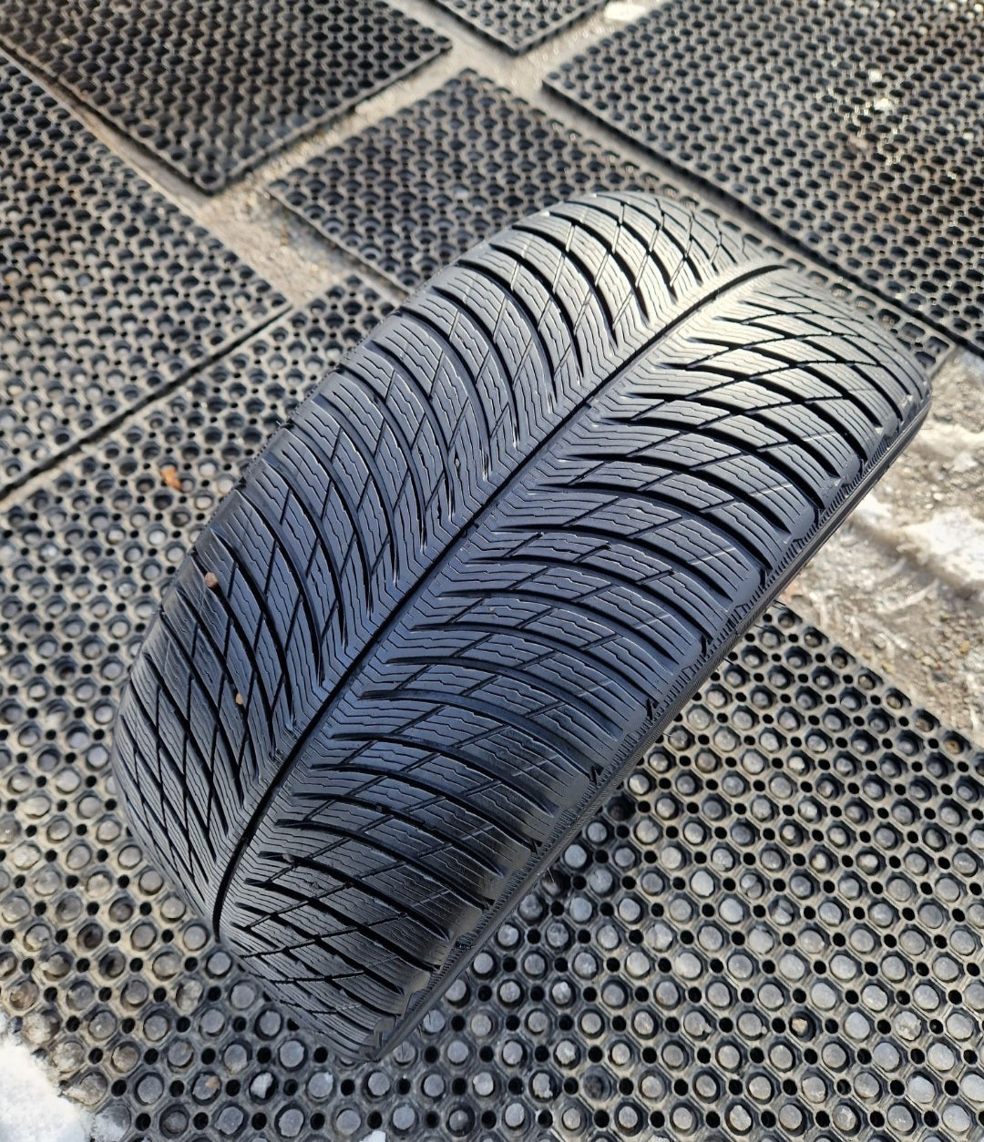 Opona zimowa Michelin Pilot Alpin 5  255/40r18 (99V) XL
