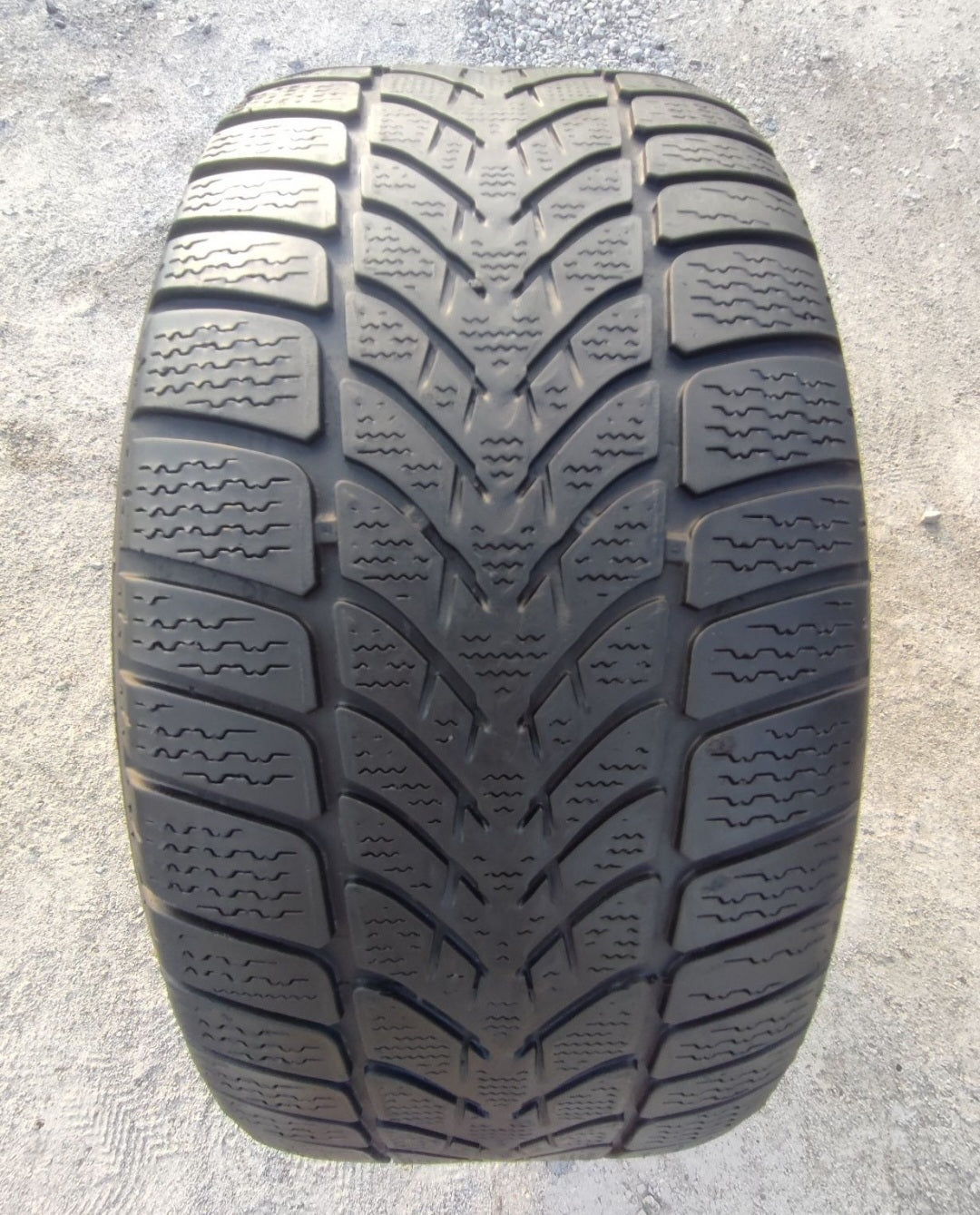 Opona zimowa Dunlop SP winter sport 4 D 225/50r17 (94H) Run Flat